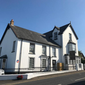  Highcliffe Hotel  Аберпорт